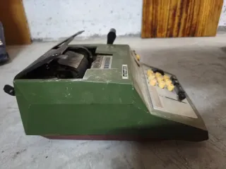 Calculadora Olivetti antigua
