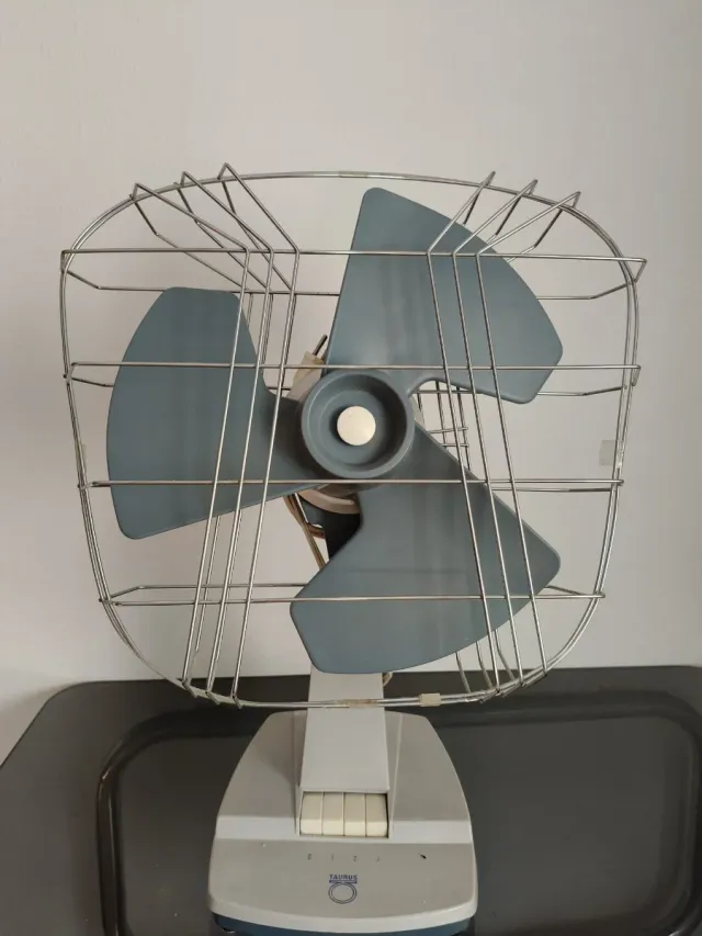 Ventilador Taurus Metálico y Plástico