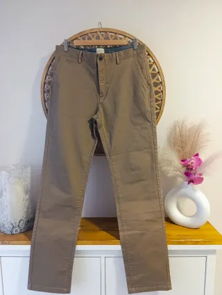 PANTALÓN CHINOS CAMEL ÁLVARO MORENO