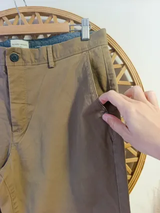 PANTALÓN CHINOS CAMEL ÁLVARO MORENO
