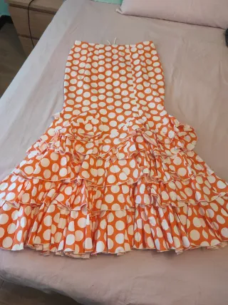 Falda flamenca de lunares naranja