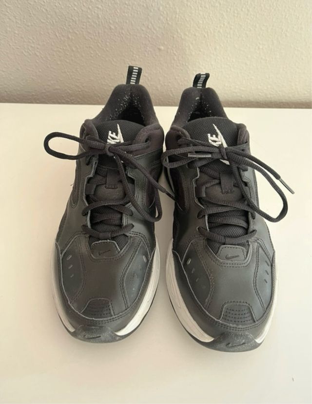 Zapatillas Nike M2K Tekno Negras y Blancas
