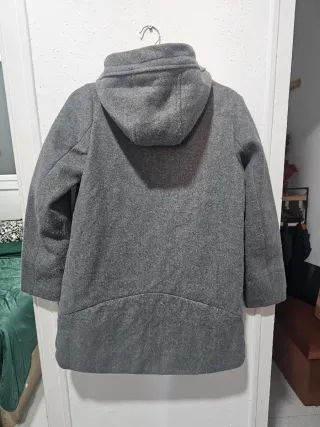 Vendo due cappotti grigi e altri articoli