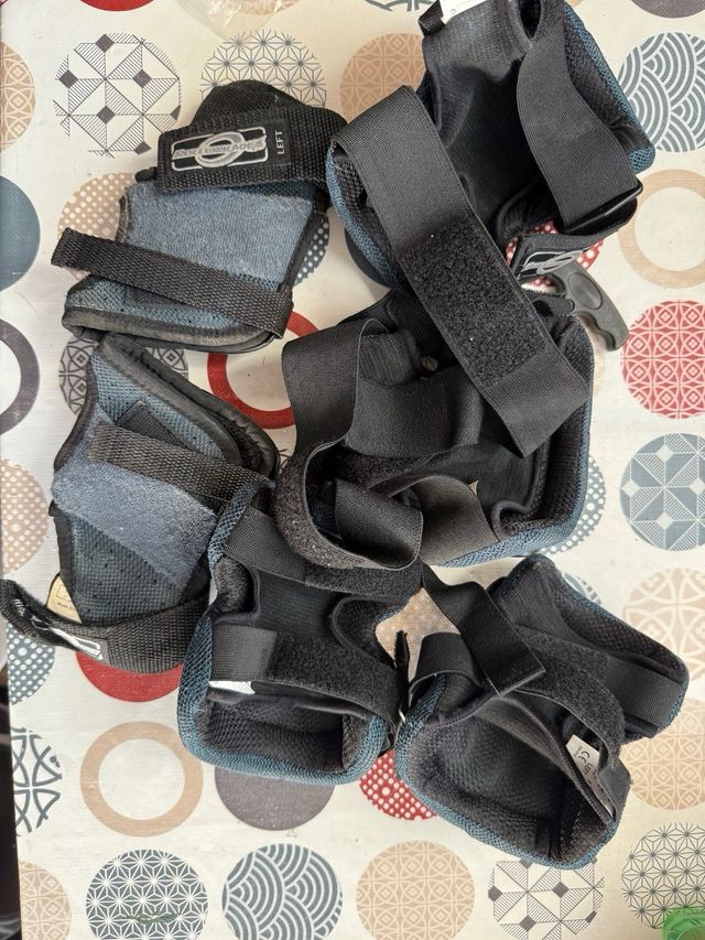 Patines SEBA negros con protecciones