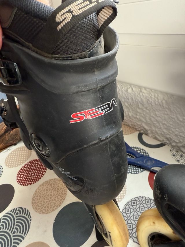 Patines SEBA negros con protecciones