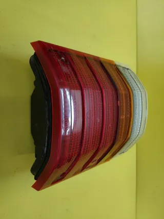 PILOTO TRASERO DERECHO MERCEDES MB100 ETC