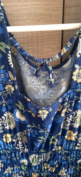 Vestido azul estampado floral