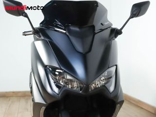 YAMAHA T-MAX 560