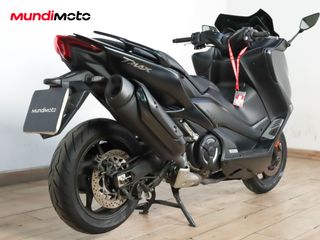 YAMAHA T-MAX 560