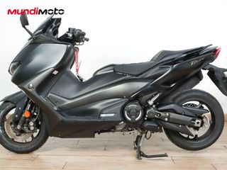 YAMAHA T-MAX 560