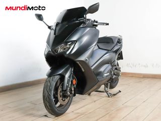 YAMAHA T-MAX 560