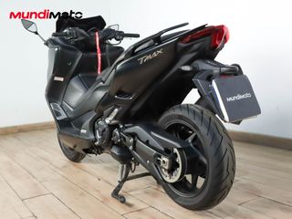 YAMAHA T-MAX 560