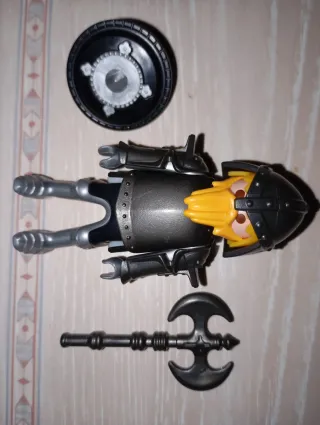 Playmobil Caballero Medieval con Hacha y Escudo