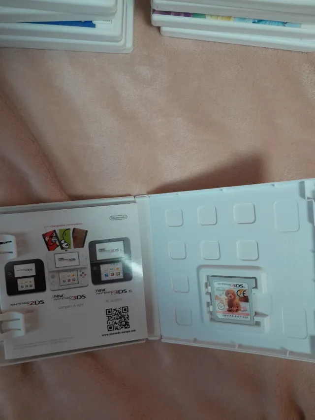 Nintendo 3DS Nintendogs + Cats + Funda Betty Boop