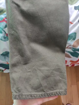 Pantalón Zara Talla 42 Verde Militar