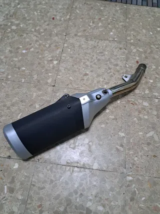 Escape Kawasaki Z750 Original