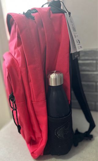 Mochila grande EASTPAK Morius 34L.Nueva a estrenar