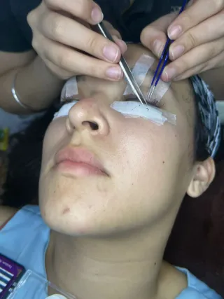 Extensiones de pestañas negras