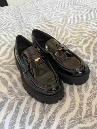 Mocasines Zara charol negros