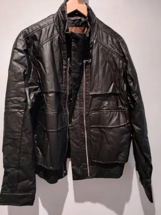 Cazadora Zara Negra Talla XXL