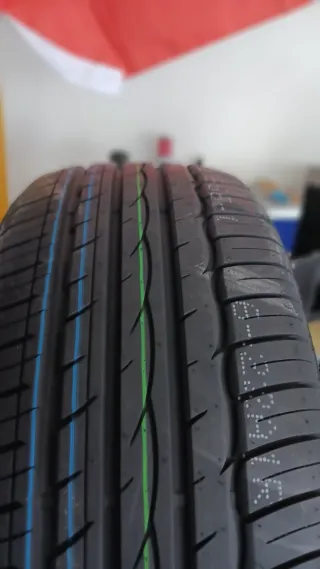 215/50 R17 95W COMFORSER CF710