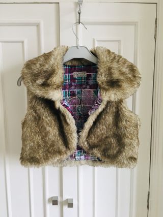 Chaleco corto pelo talla L