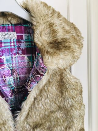 Chaleco corto pelo talla L