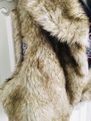 Chaleco corto pelo talla L