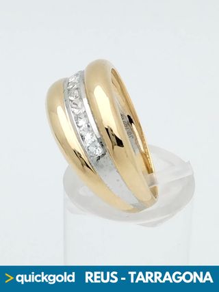 Anello in oro 18K con zirconi T22