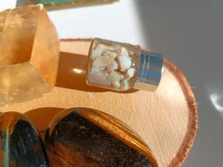 Lotto di minerali: Calcite, Occhio di Tigre, opali ecc