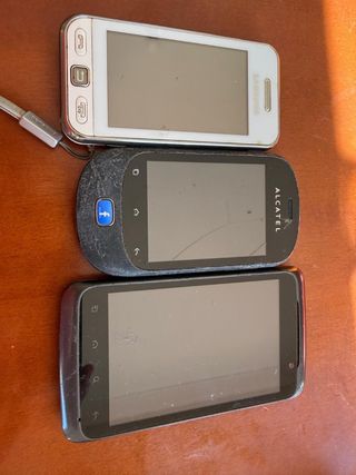 Telefoni vintage Samsung e Alcatel