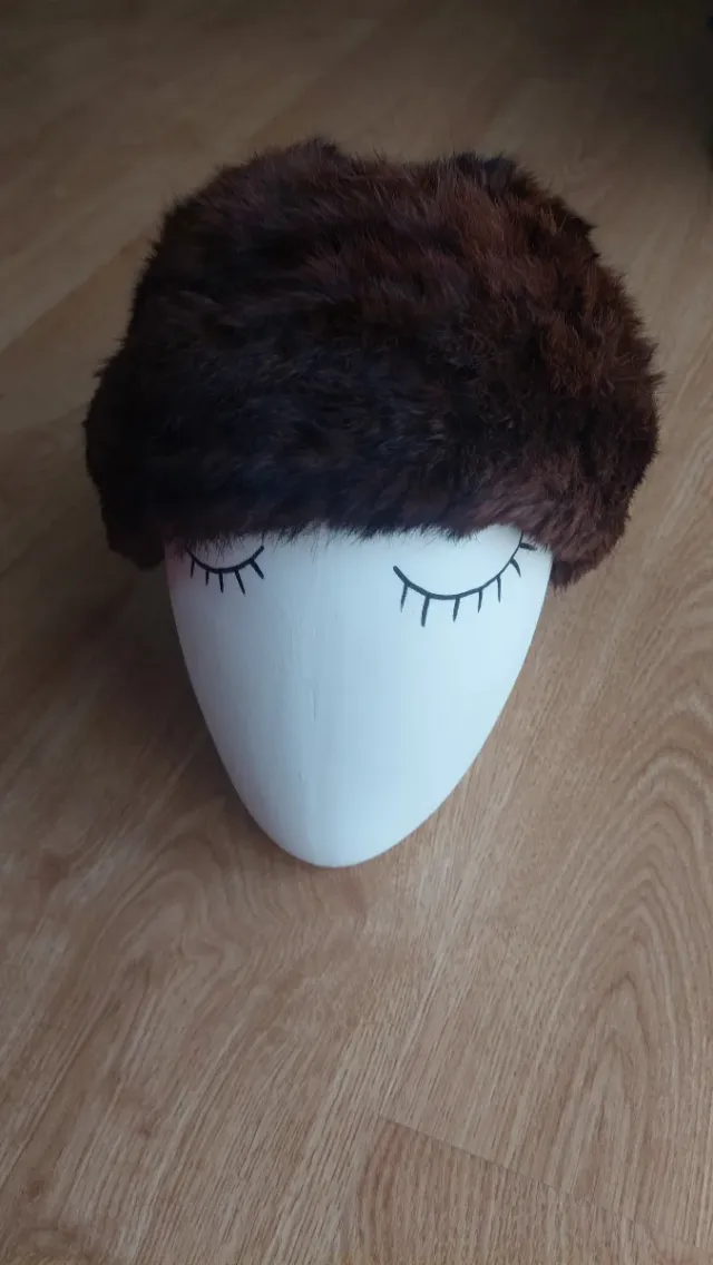 Cappello vintage pelliccia marrone in ottime condi