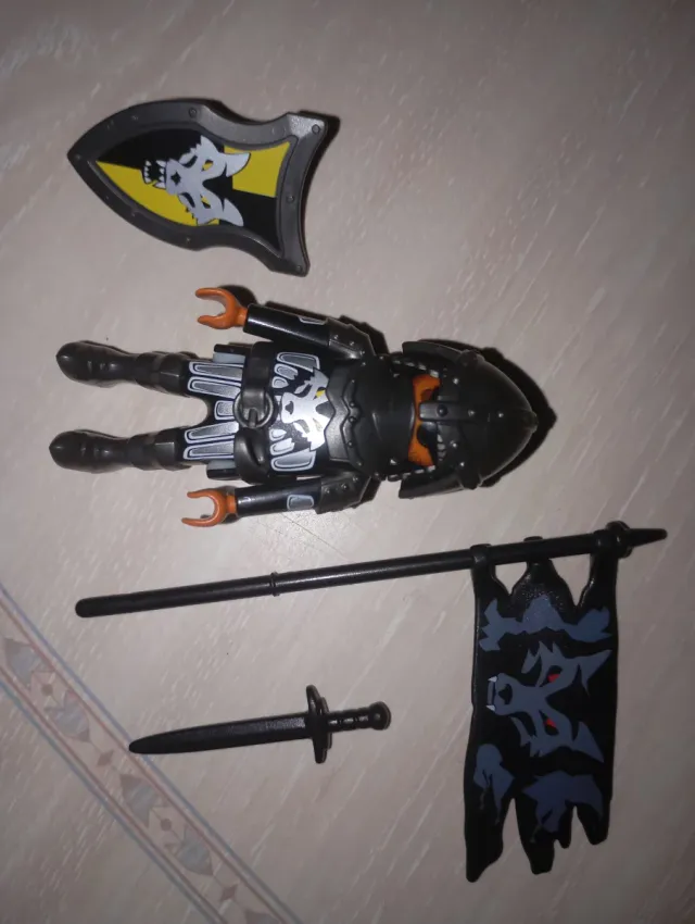 Playmobil Caballero Lobo con Accesorios