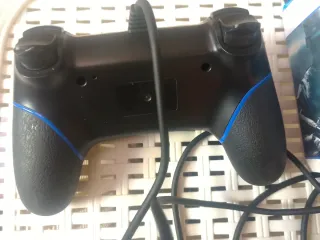 Mando PS4 F3 BLACK + Funda Gamer Kit