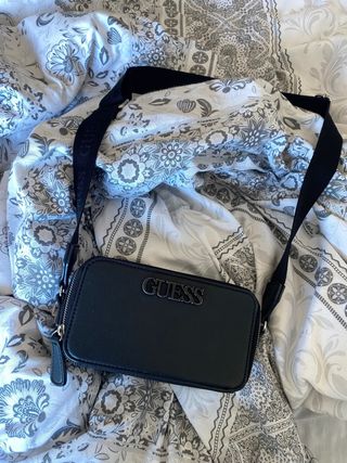 Bolso Guess Negro