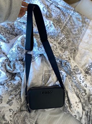 Bolso Guess Negro
