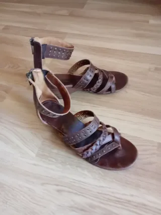 Sandalias mujer de piel