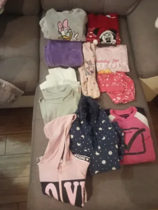 Set abbigliamento bimba 6/7 anni