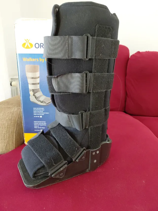 Bota Ortopédica Orliman Negra/Gris