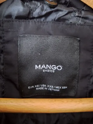 Abrigo Mango Negro Talla XS