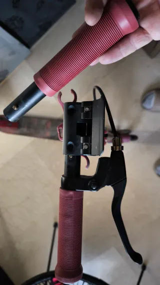 Patinete Plegable AREBOS Negro y Rojo