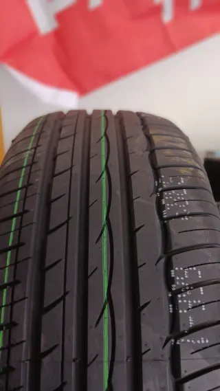 215/55 R17 98W ROADCRUZA RA-710