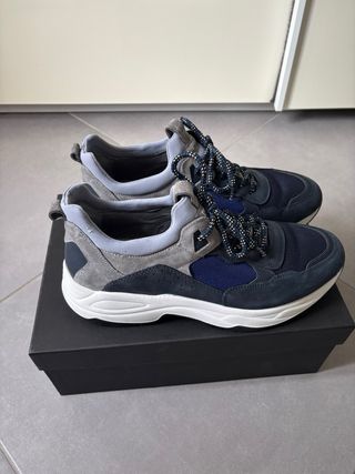 Scarpe NeroGiardini blu e grigie