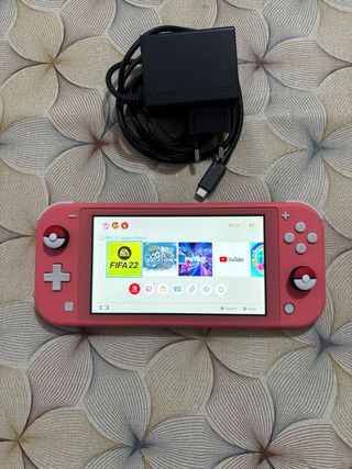 Nintendo Switch Lite Rosa + Caricabatterie