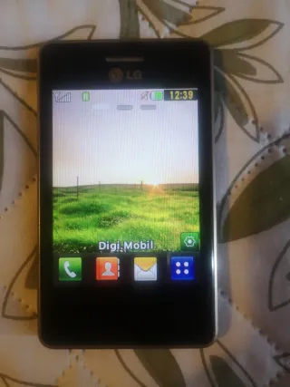 LG Optimus Nero con caricabatterie