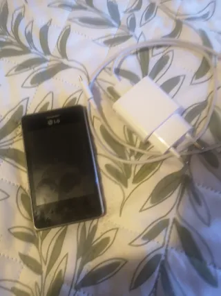 LG Optimus Nero con caricabatterie