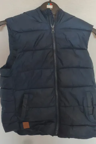 Chaleco niño azul con capucha