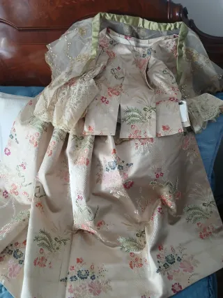 Traje de Fallera Beige y Rosa