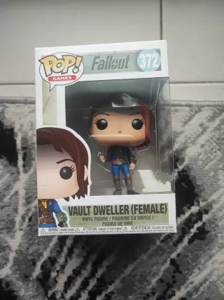 FUNKO POP FALLOUT VAULT DWELLER