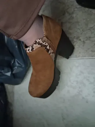 Botines Marrones con Tacón y Plataforma